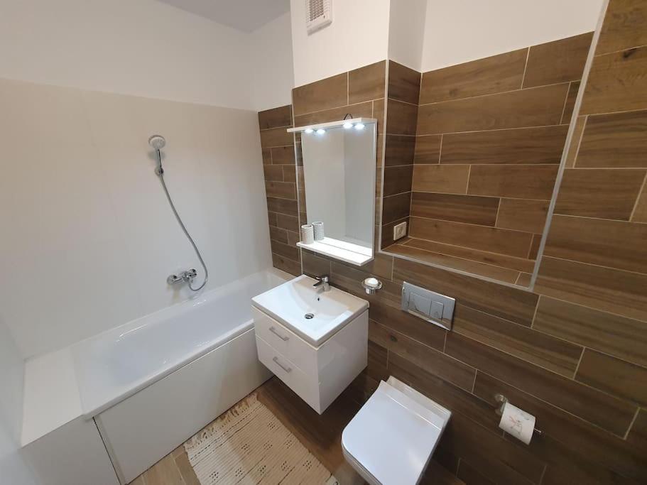 Ferienwohnung New Luxury Flat Near City Center Timişoara Exterior foto